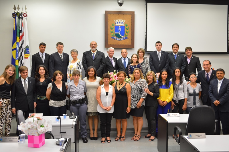 Câmara Municipal realizou bela comemoração ao Dia Internacional da Mulher